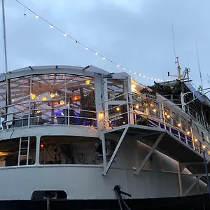 Loginn Bateau-hôtel